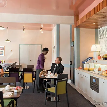 Hotel Ibis Styles Toulon Sur 3*