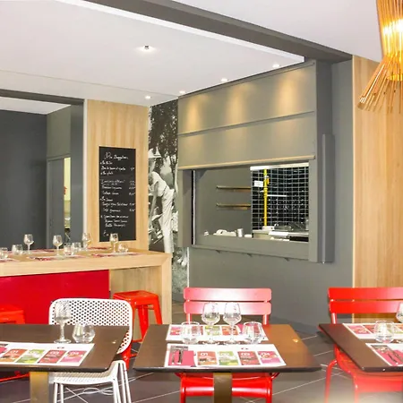 Ibis Styles Toulon Sur 3*