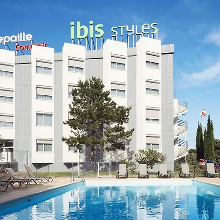 Ibis Styles Toulon Sur 3*