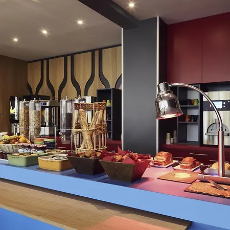 Ibis Styles Toulon Sur Hotel 3*