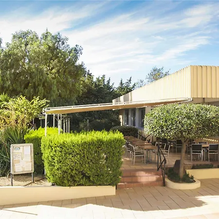 Ibis Styles Toulon Sur 3*