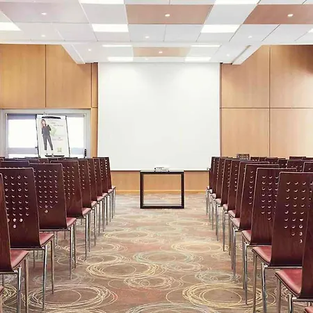 Ibis Styles Toulon Sur La Seyne-sur-Mer
