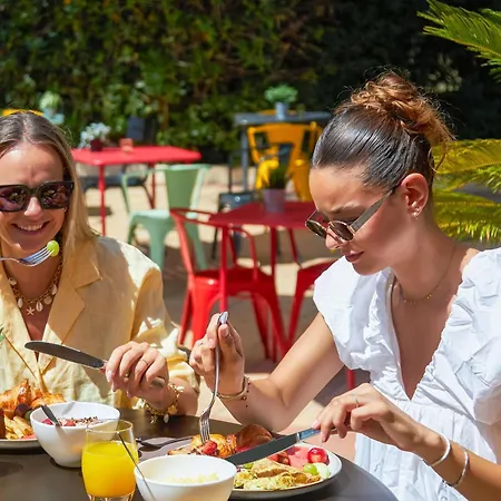 Ibis Styles Toulon Sur