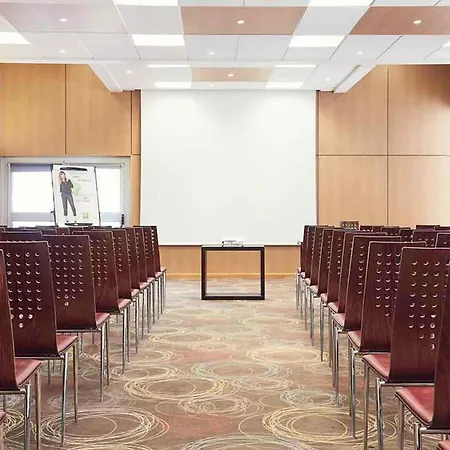 Ibis Styles Toulon Sur Hotel
