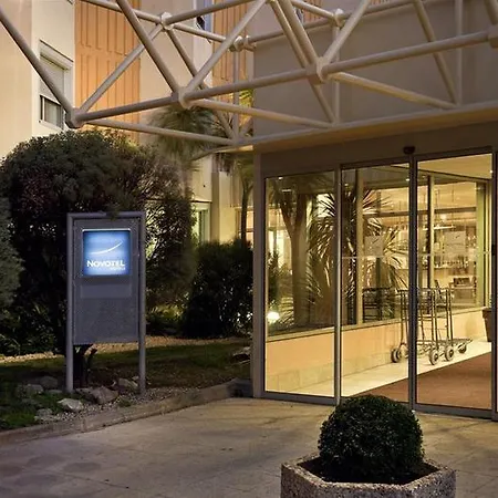 Ibis Styles Toulon Sur Hotel 3*