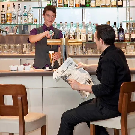 Ibis Styles Toulon Sur 3*